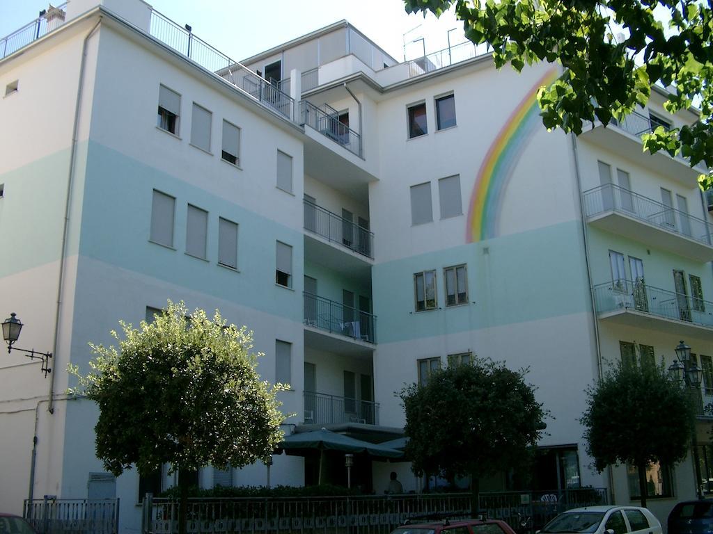 Albergo Arcobaleno Сотомарина Екстериор снимка